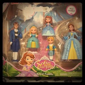 Sofia The First Royal Family Figurine Set